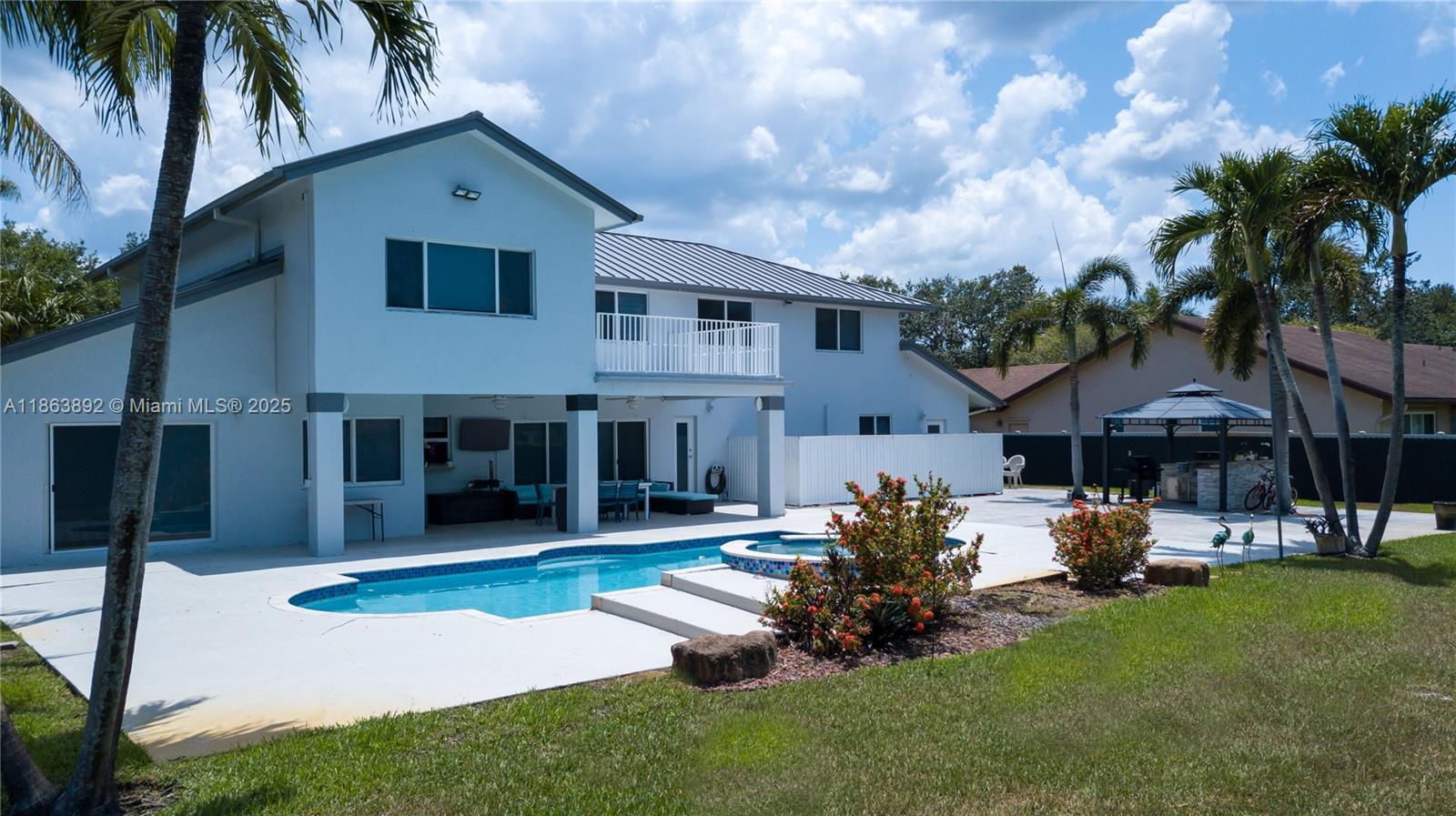 20251 NW 4th St, Pembroke Pines