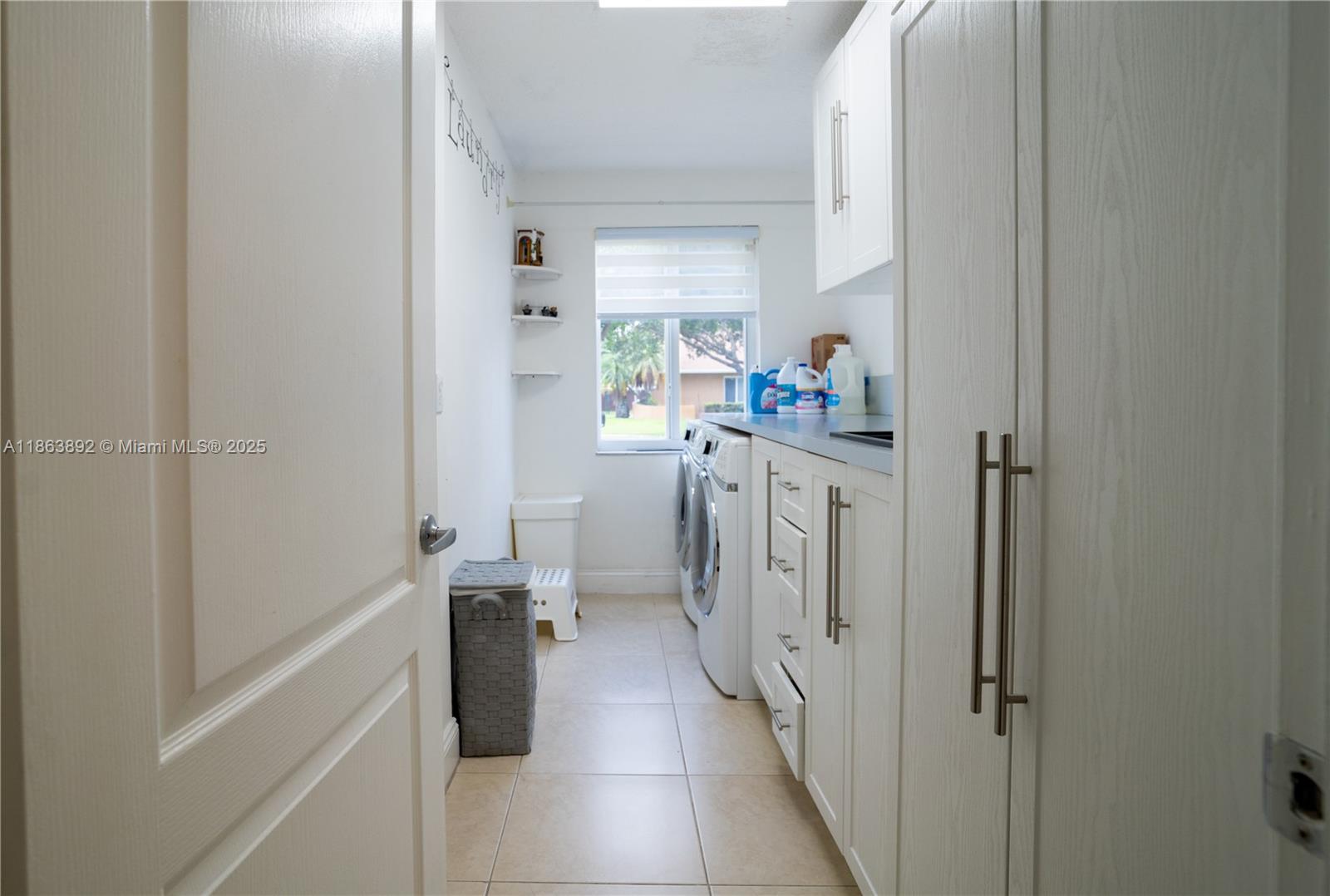 20251 NW 4th St, Pembroke Pines