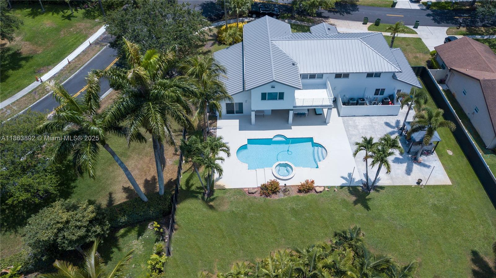 20251 NW 4th St, Pembroke Pines