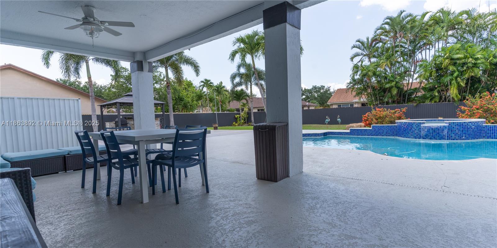 20251 NW 4th St, Pembroke Pines