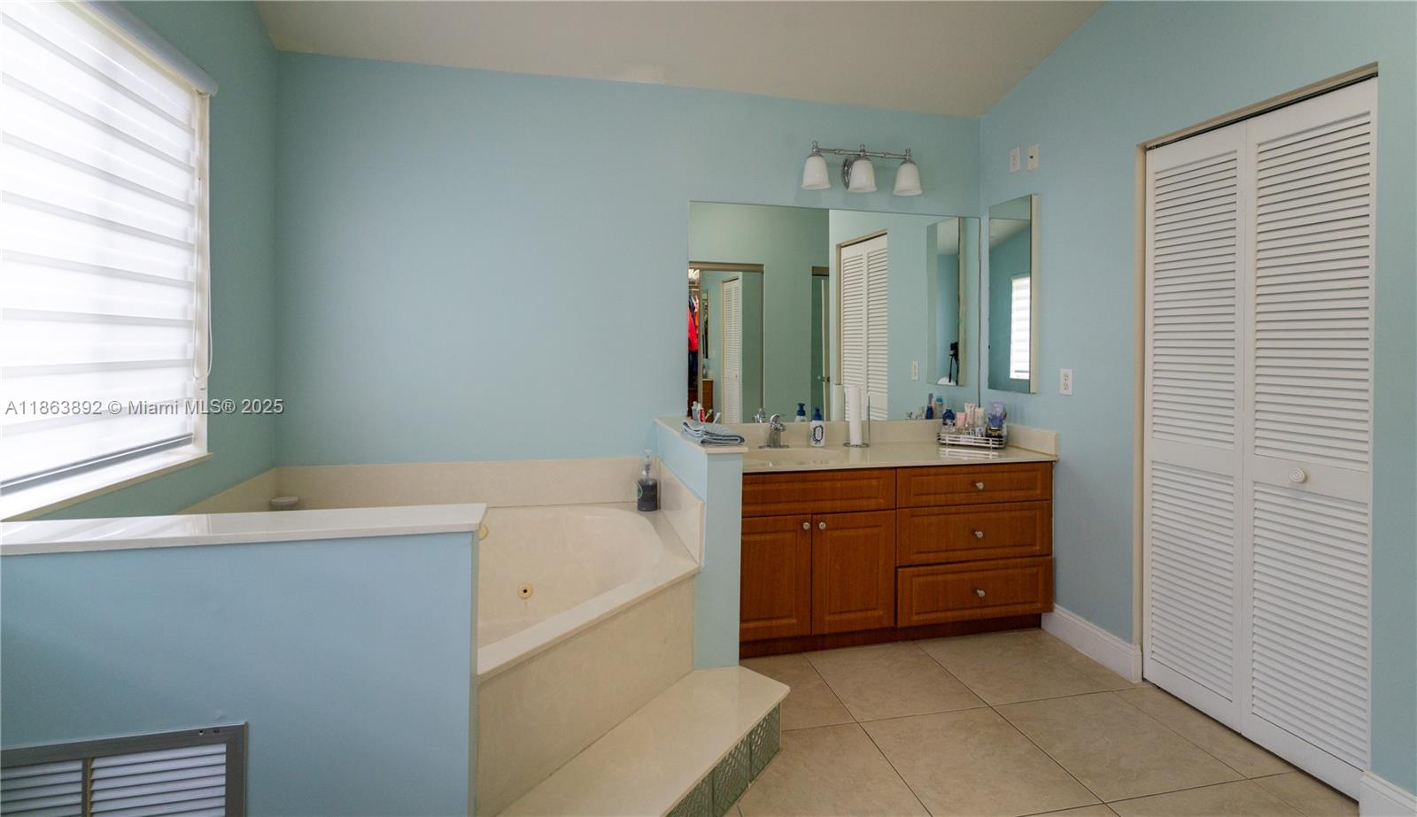 20251 NW 4th St, Pembroke Pines