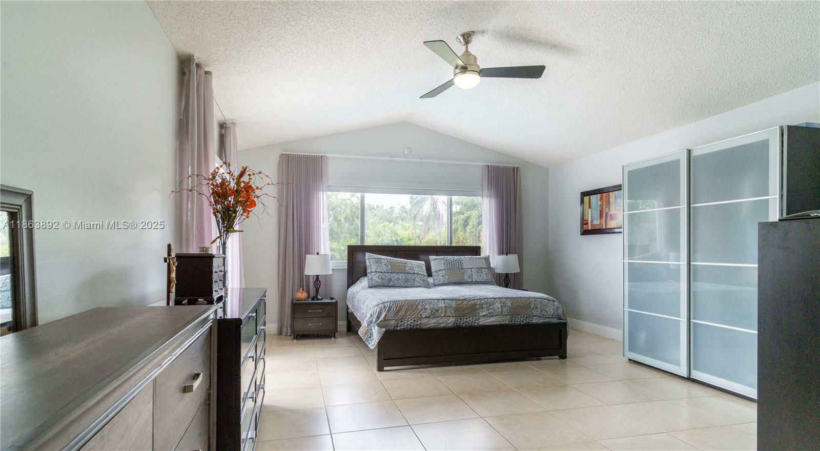 20251 NW 4th St, Pembroke Pines