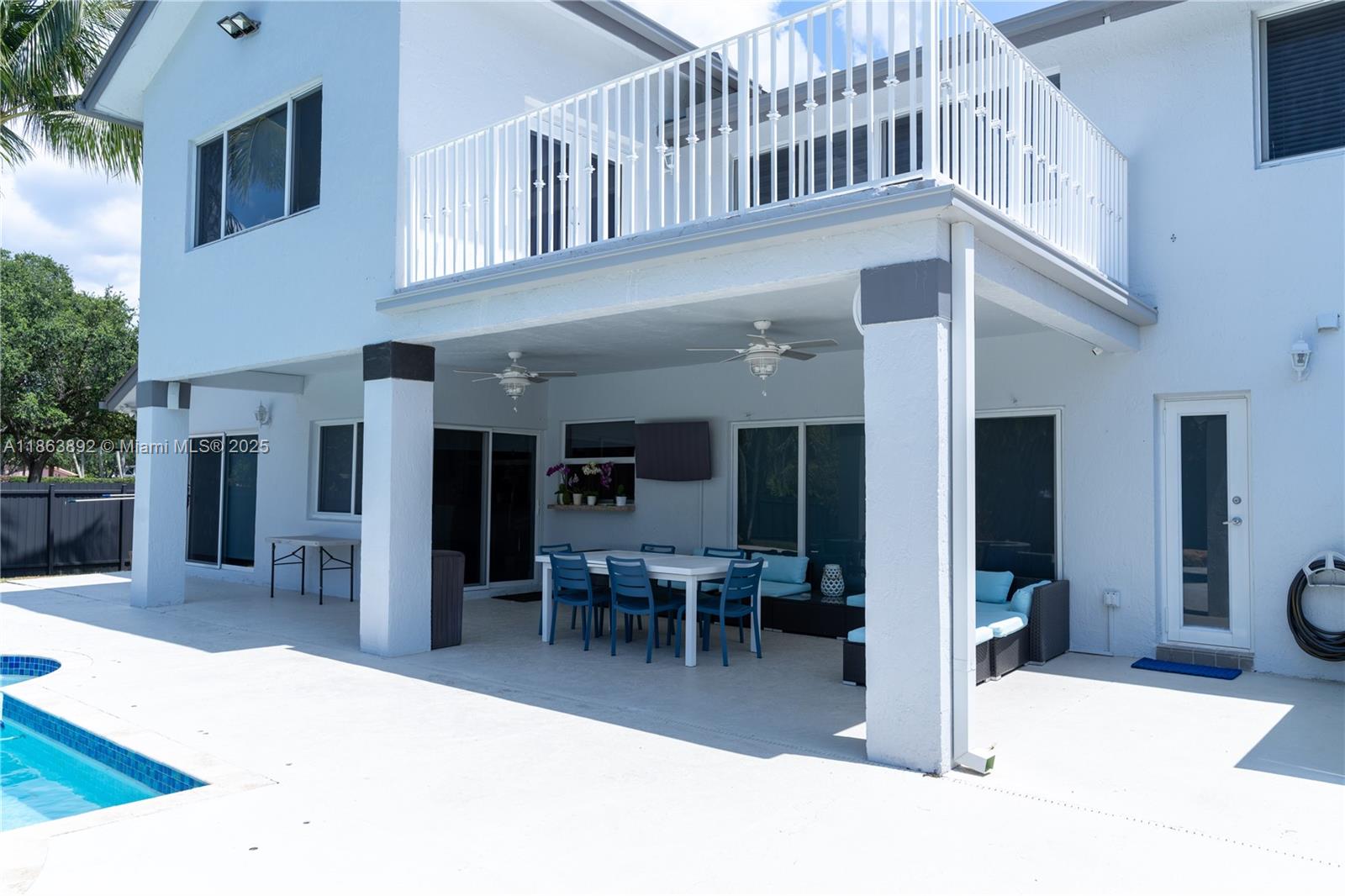 20251 NW 4th St, Pembroke Pines