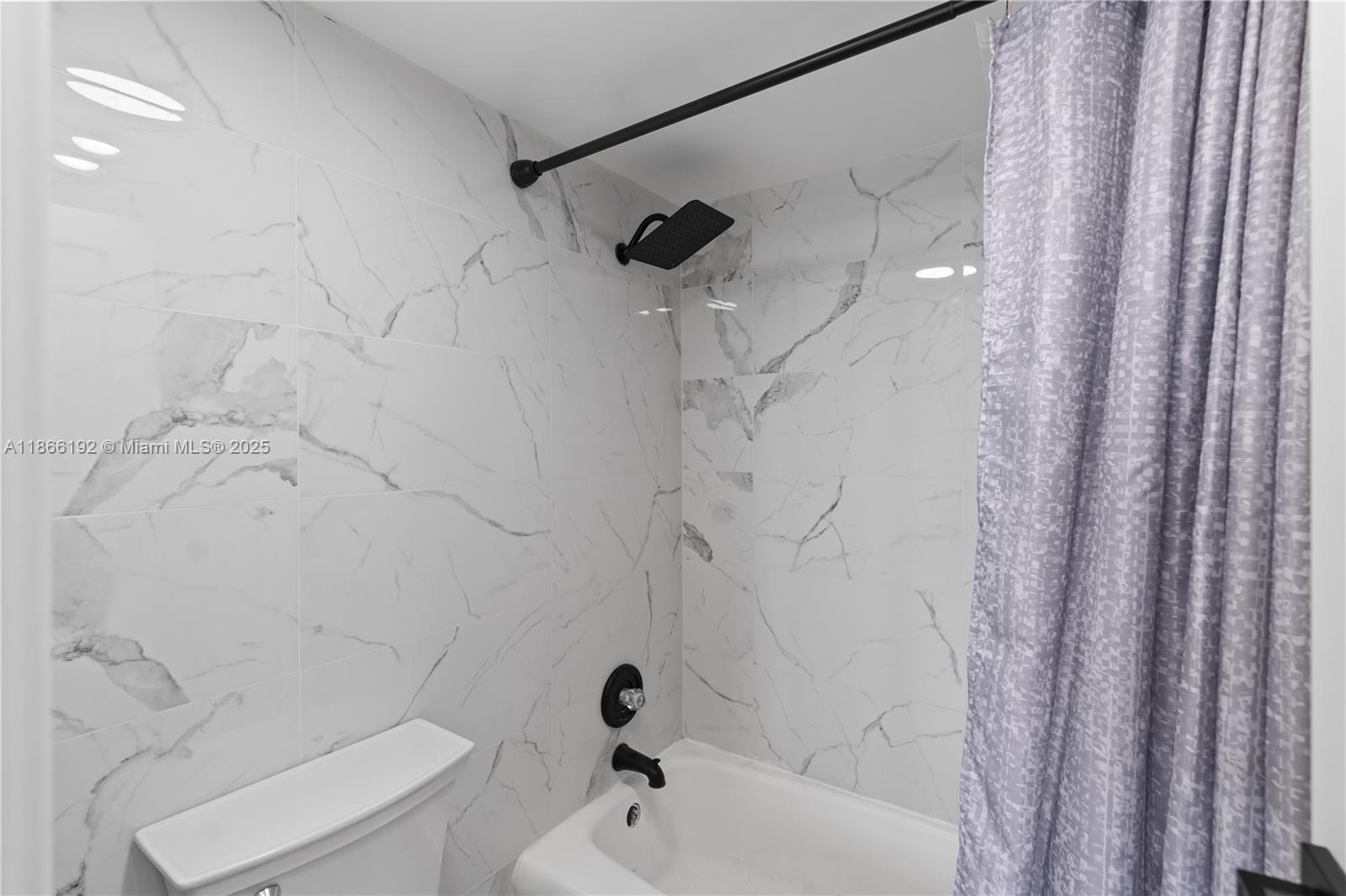 1351 NE Miami Gardens Dr Unit: 1506E