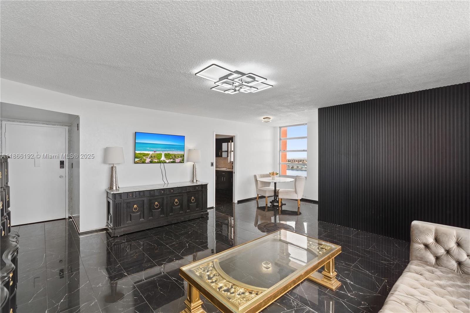 1351 NE Miami Gardens Dr Unit: 1506E