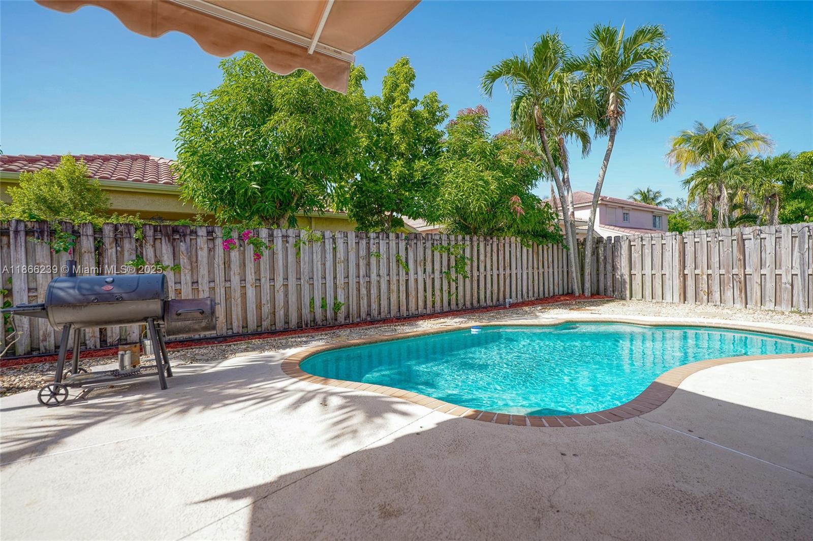 14014 N Cypress Cove Cir