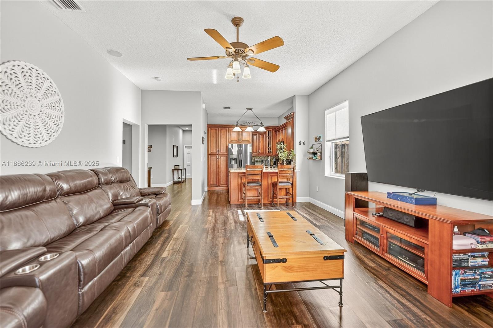 14014 N Cypress Cove Cir