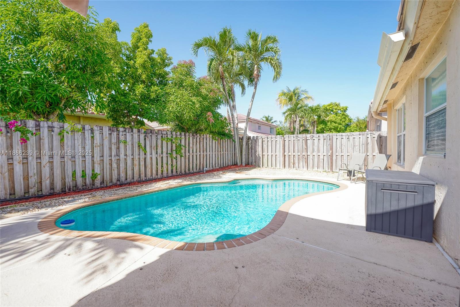 14014 N Cypress Cove Cir