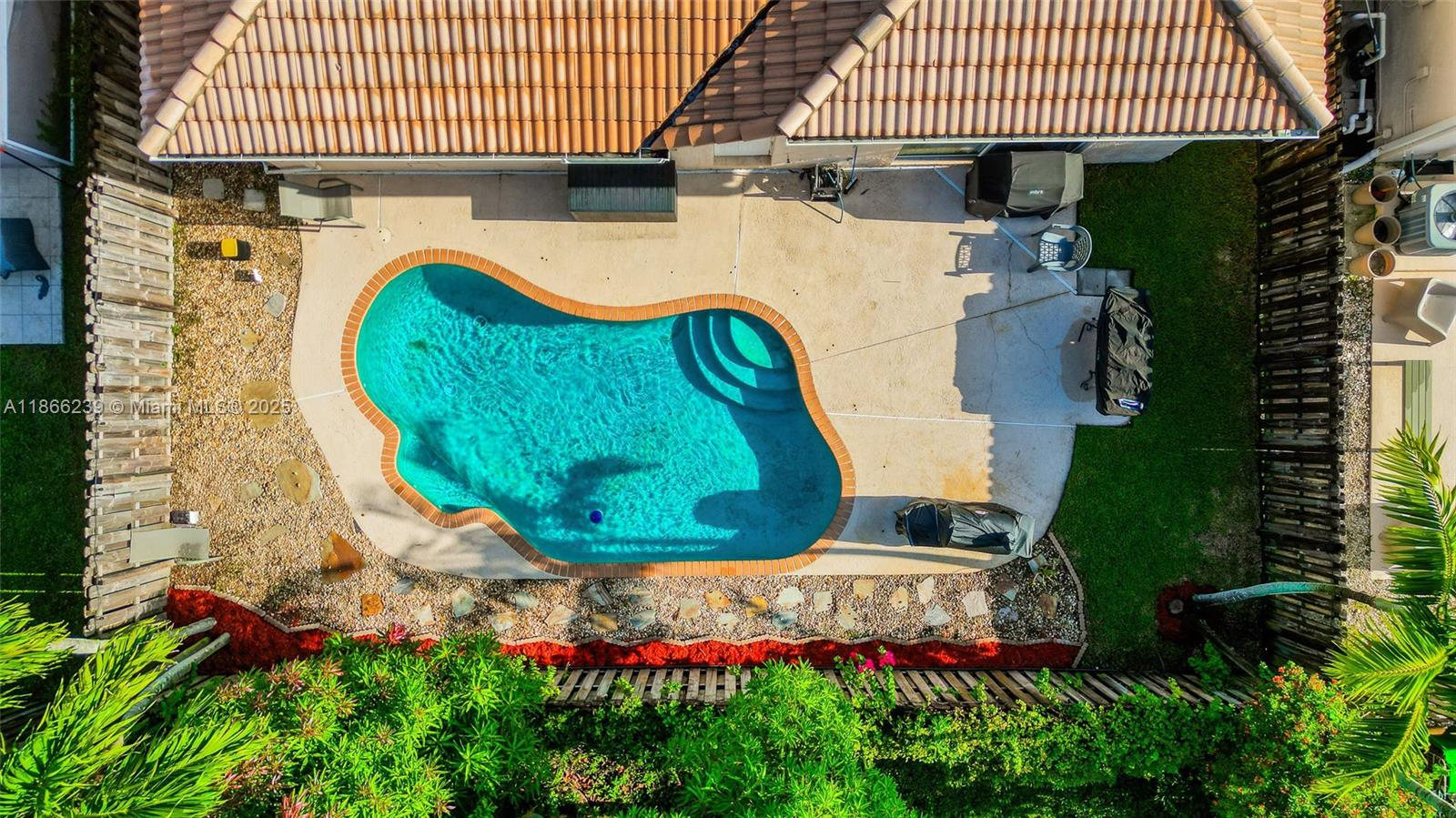 14014 N Cypress Cove Cir