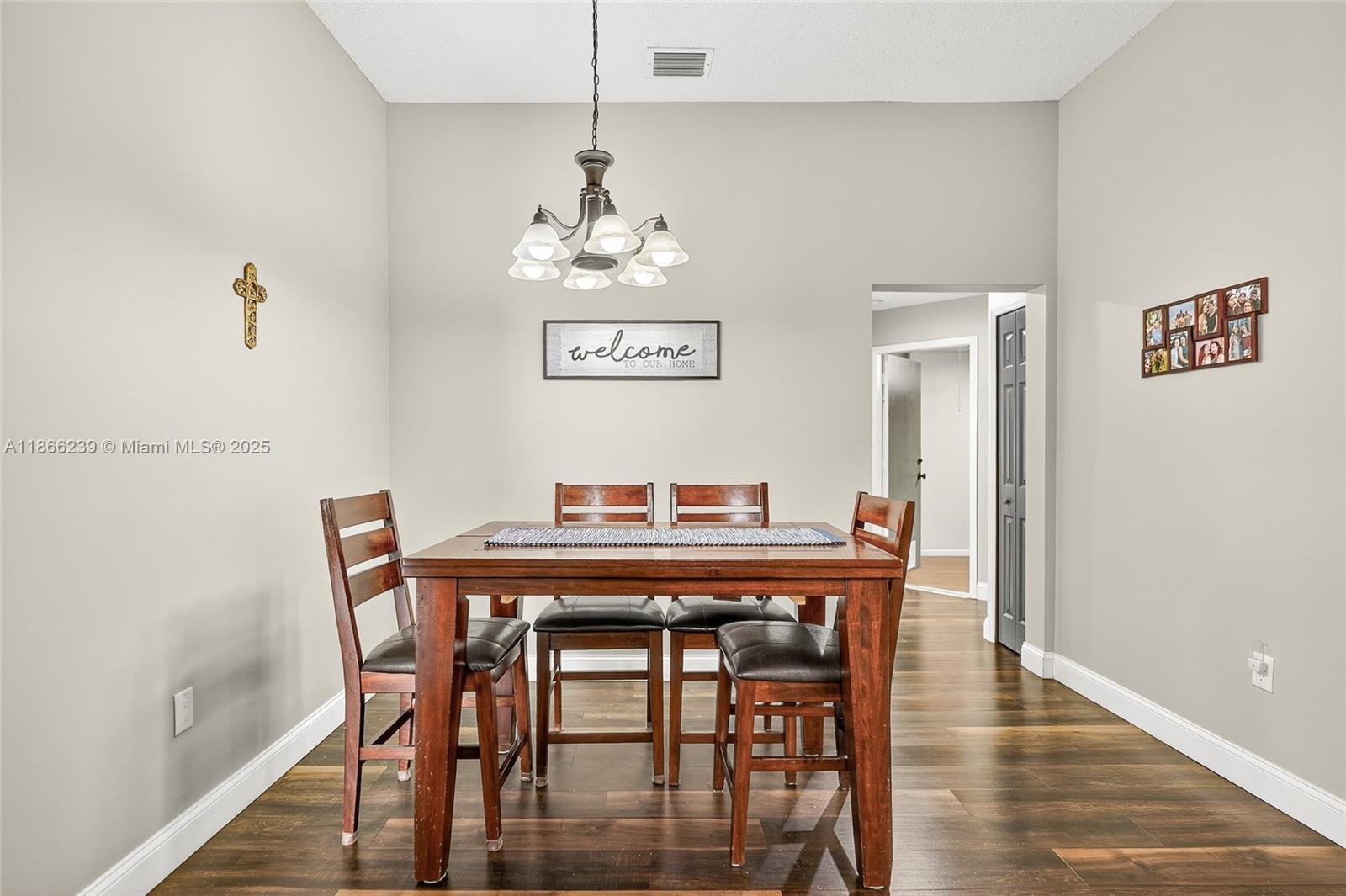 14014 N Cypress Cove Cir