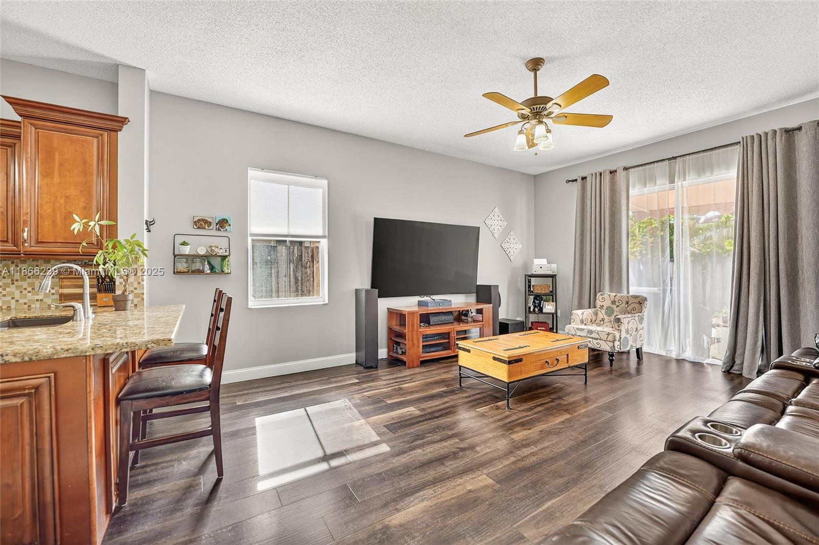 14014 N Cypress Cove Cir