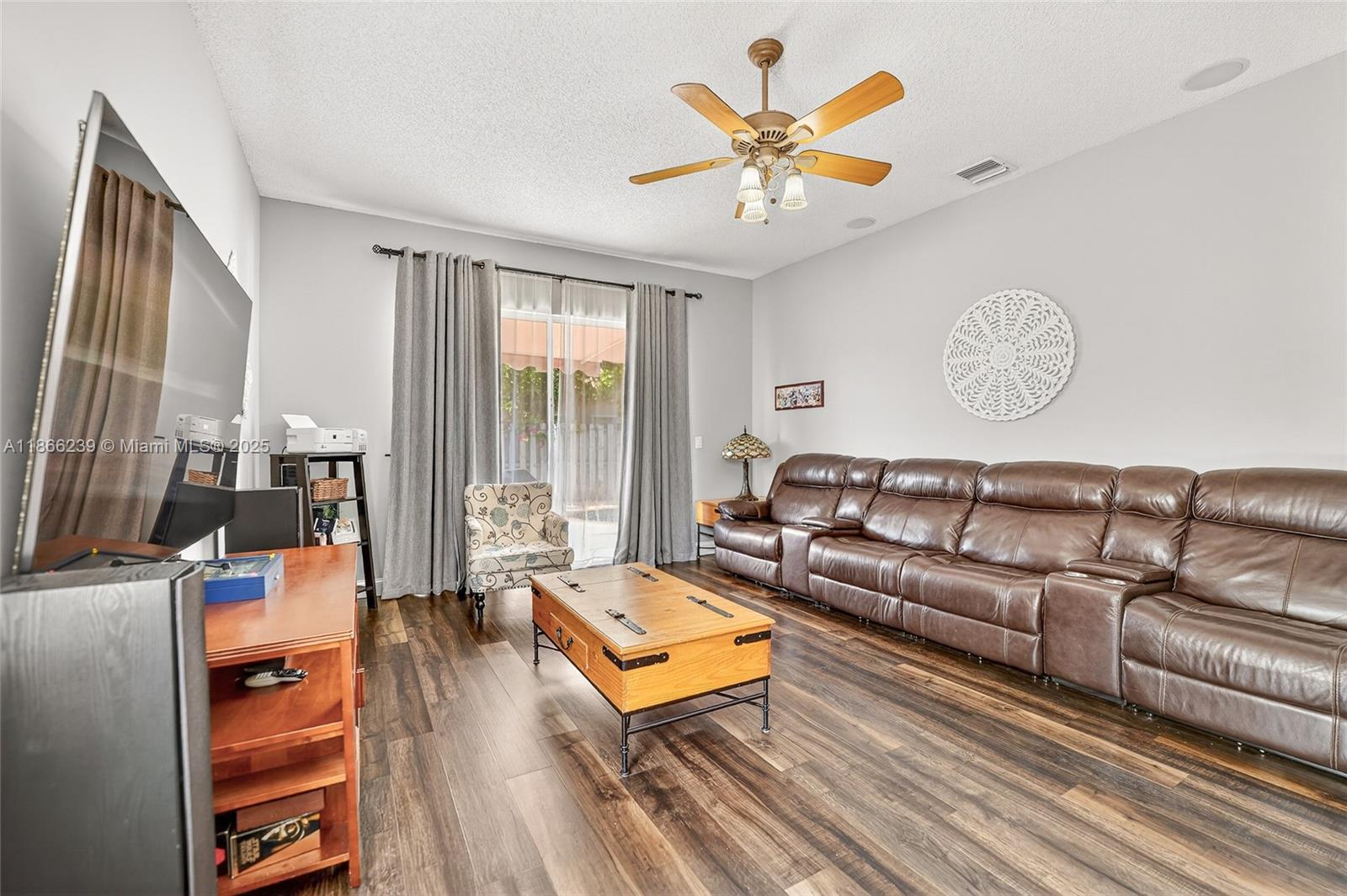 14014 N Cypress Cove Cir