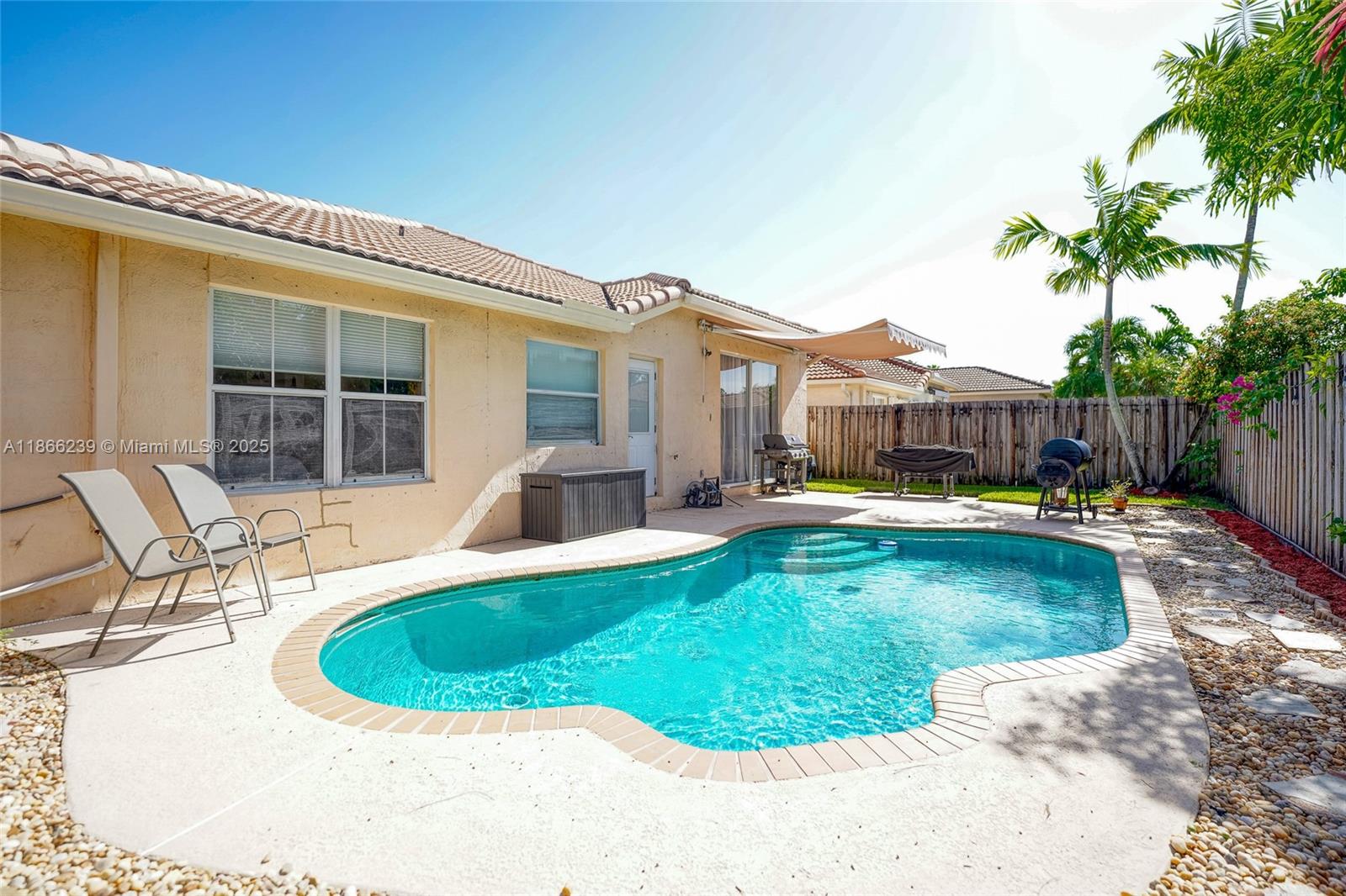 14014 N Cypress Cove Cir