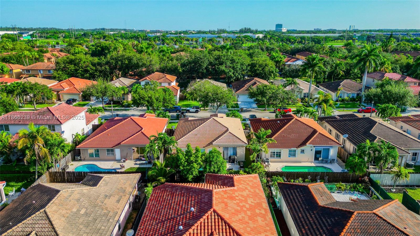 14014 N Cypress Cove Cir