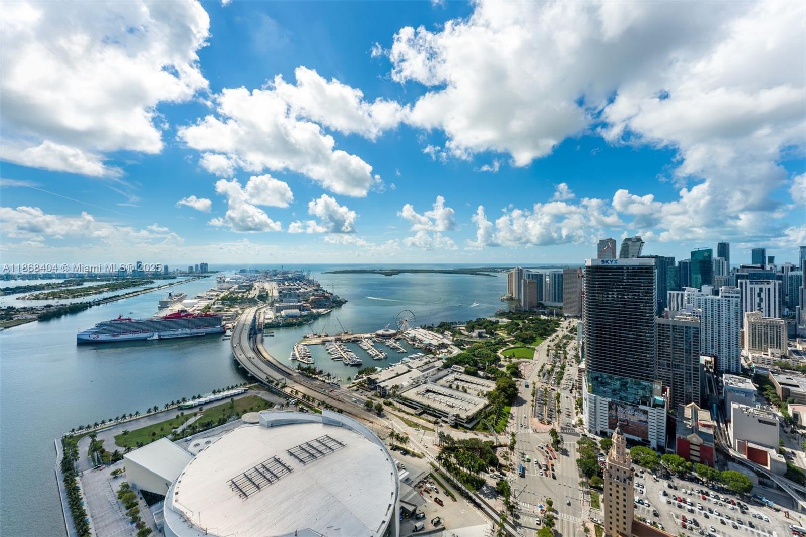 888 Biscayne Blvd, Miami Unit: 5507/5607