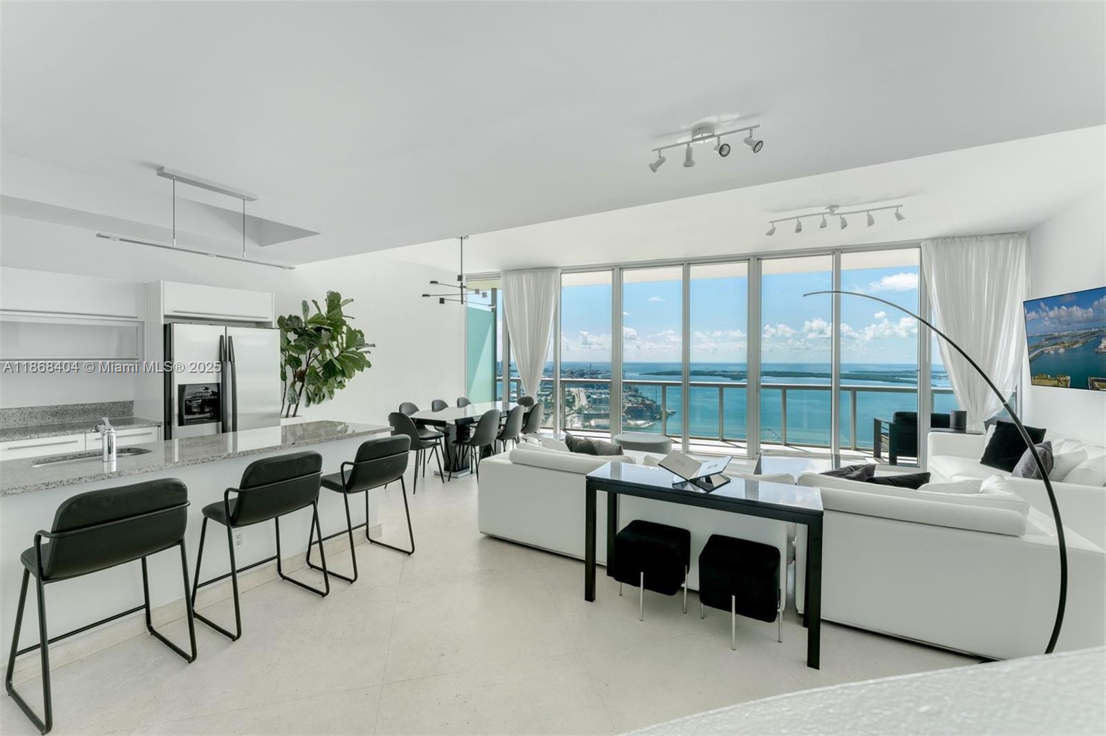 888 Biscayne Blvd, Miami Unit: 5507/5607