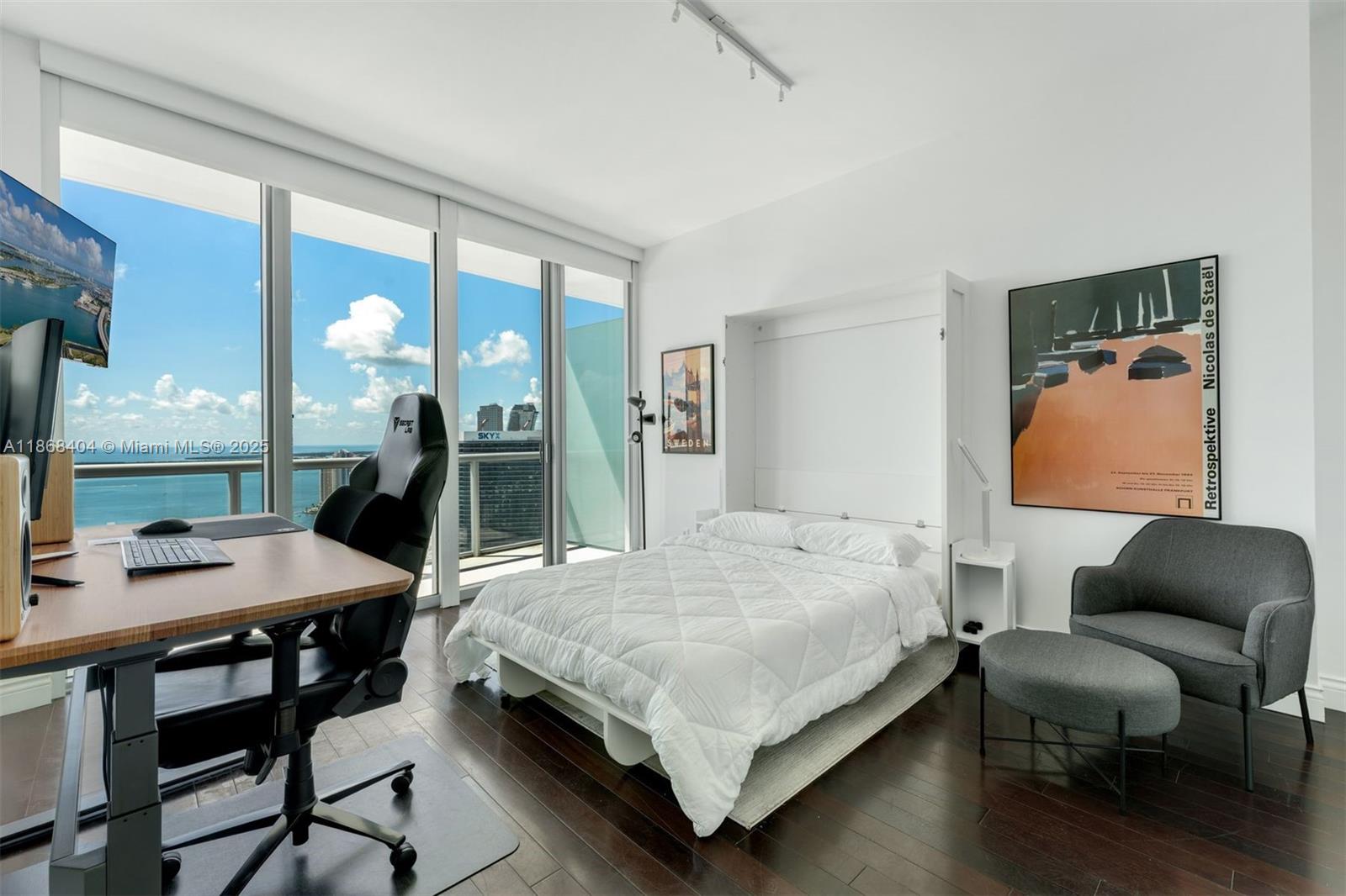 888 Biscayne Blvd, Miami Unit: 5507/5607