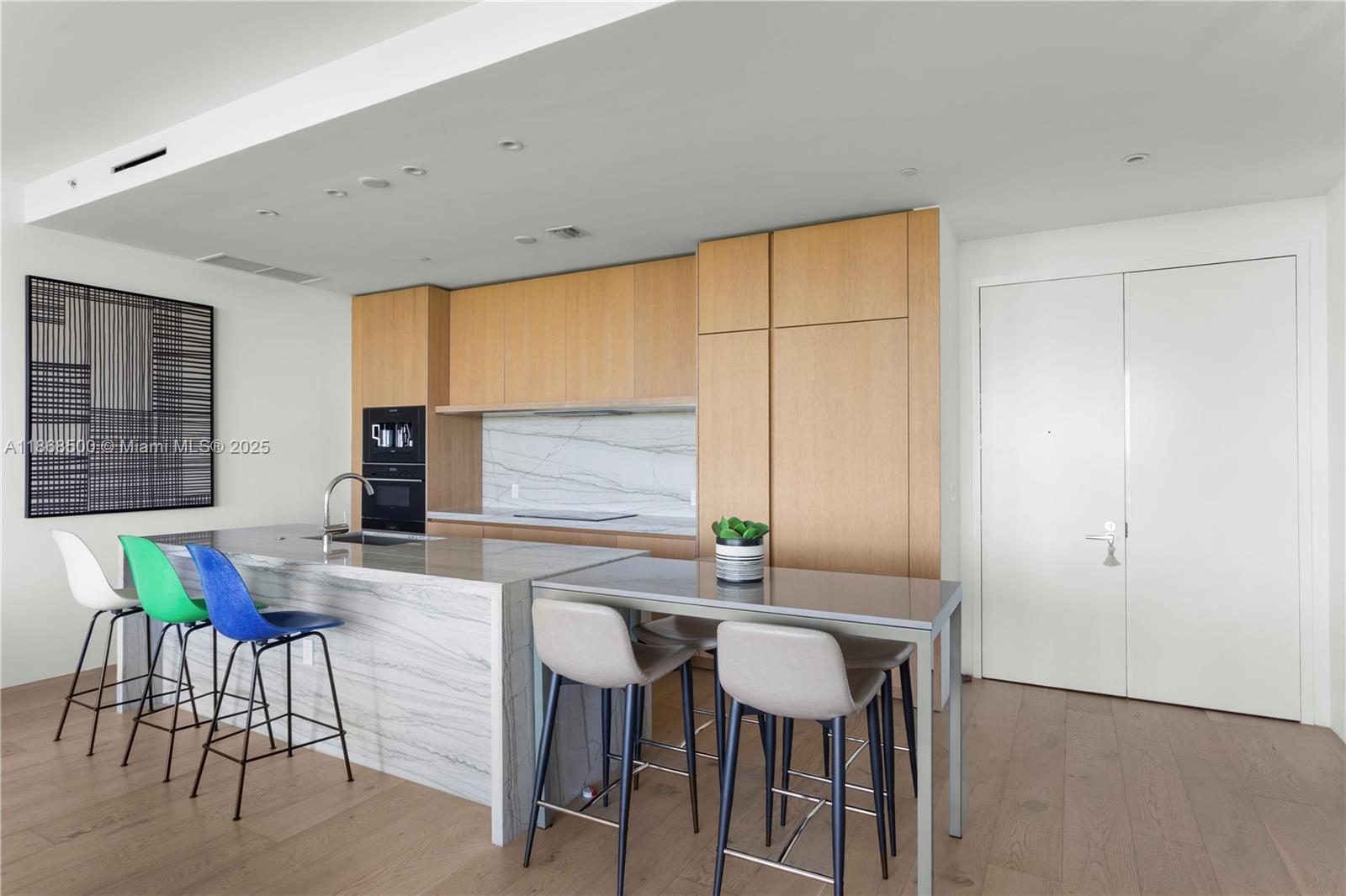 8701 Collins Ave # 604