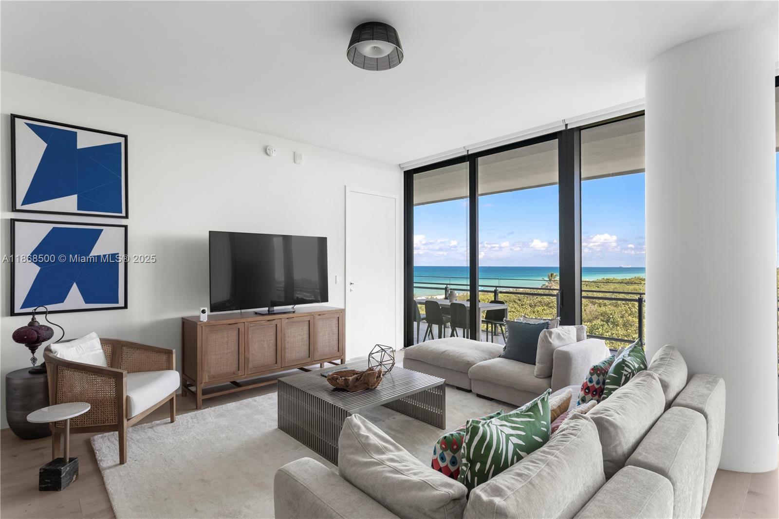 8701 Collins Ave # 604
