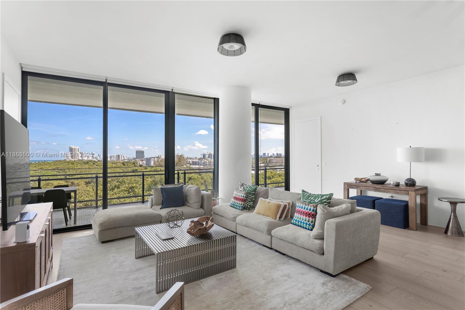 8701 Collins Ave # 604