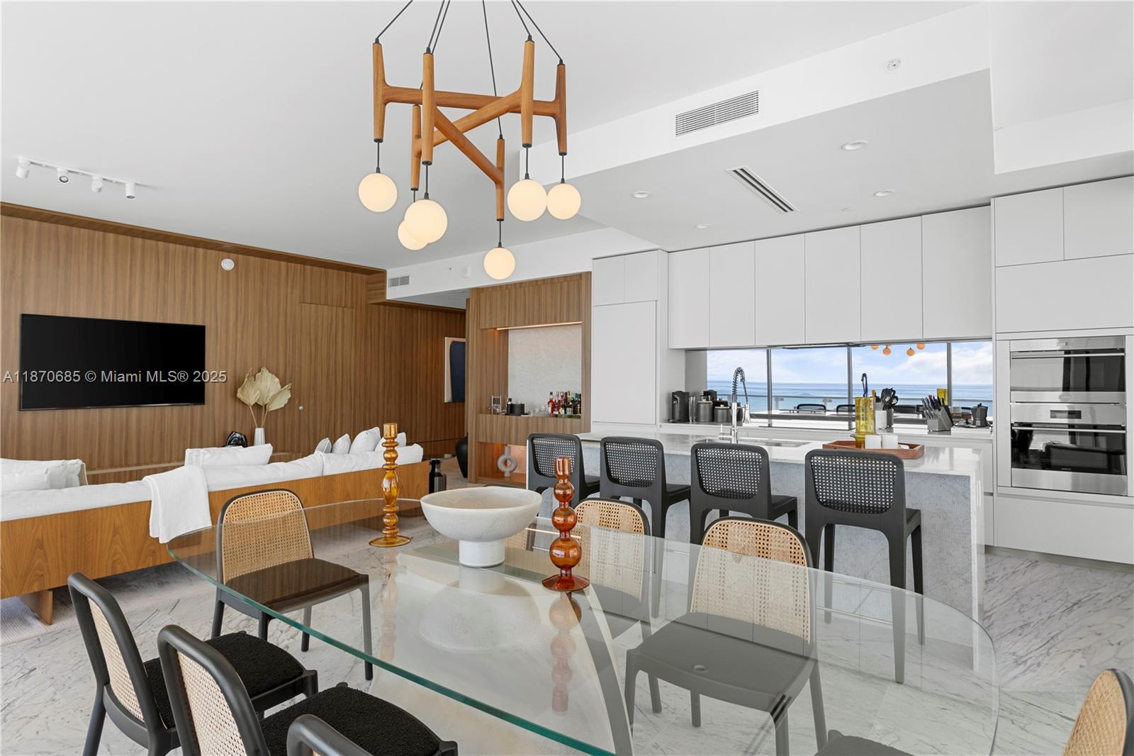 5775 Collins Ave # 503