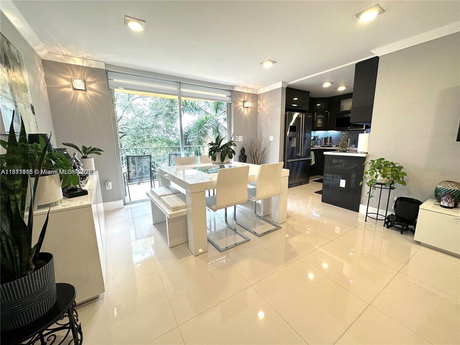 9350 Fontainebleau Blvd # 414