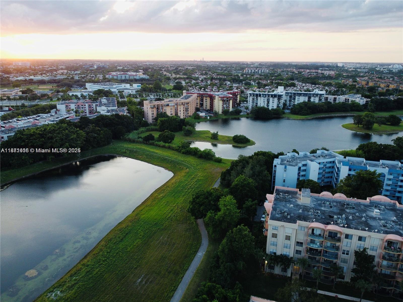 9350 Fontainebleau Blvd # 414