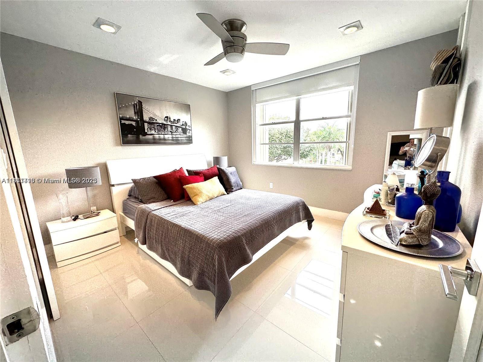 9350 Fontainebleau Blvd # 414