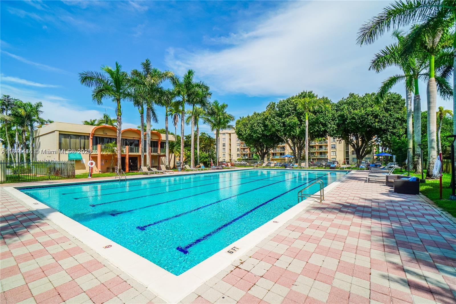 9350 Fontainebleau Blvd # 414