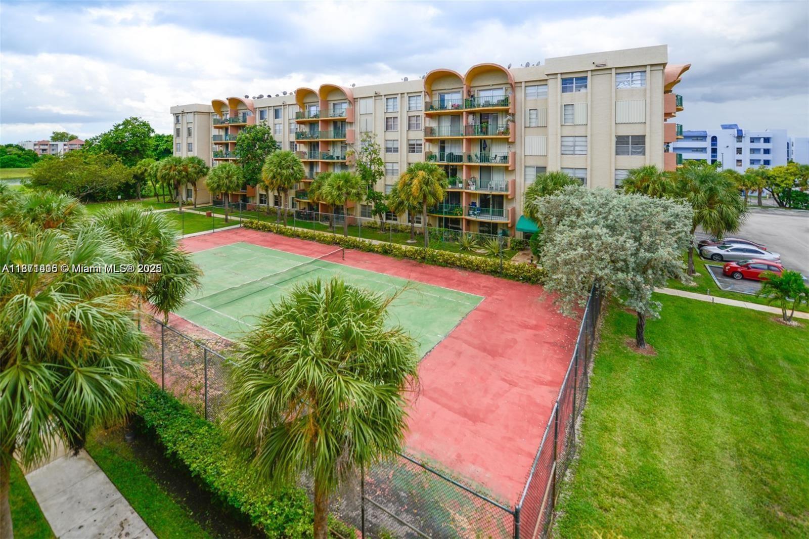 9350 Fontainebleau Blvd # 414