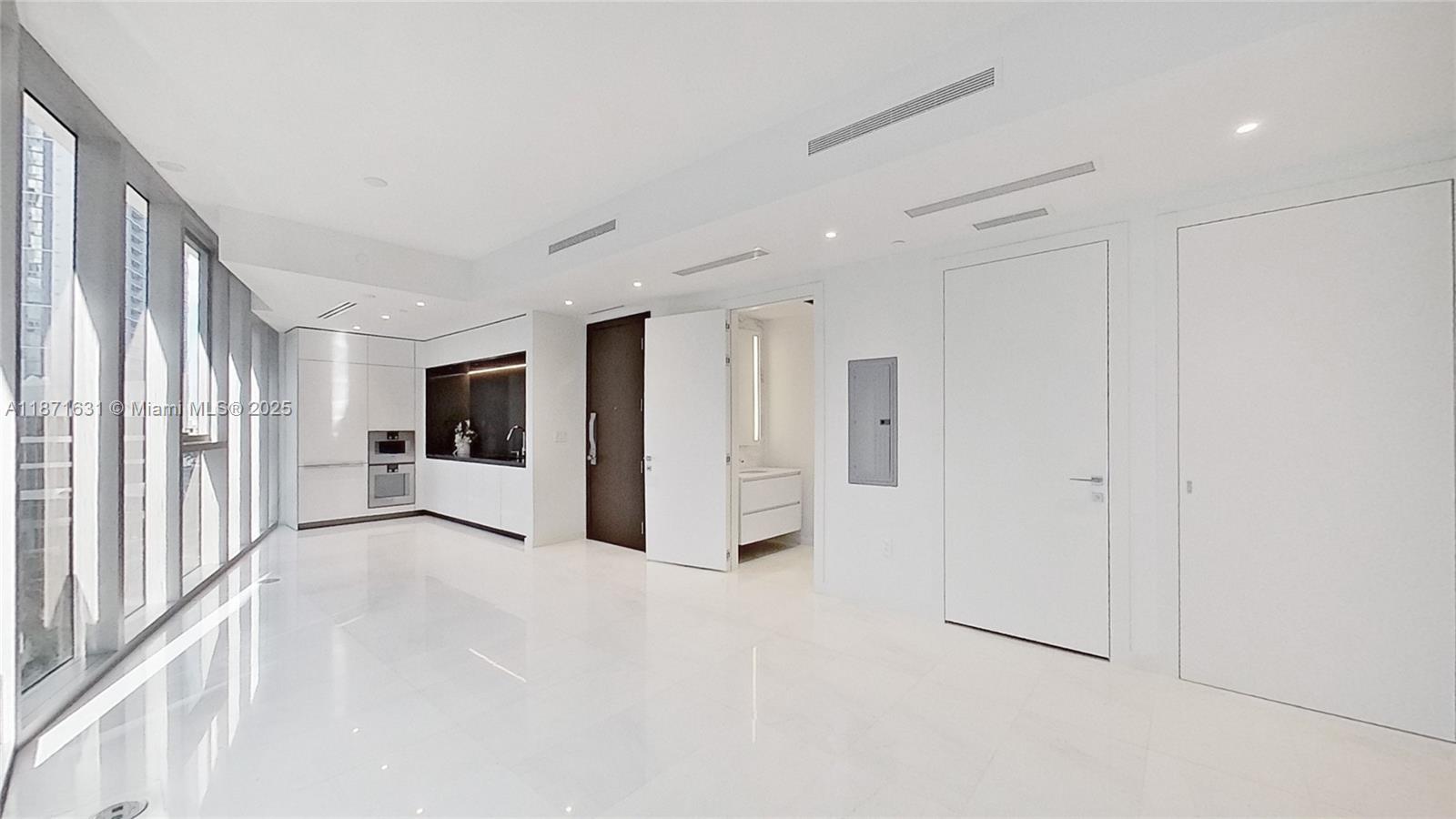300 Biscayne Blvd Way # 506E