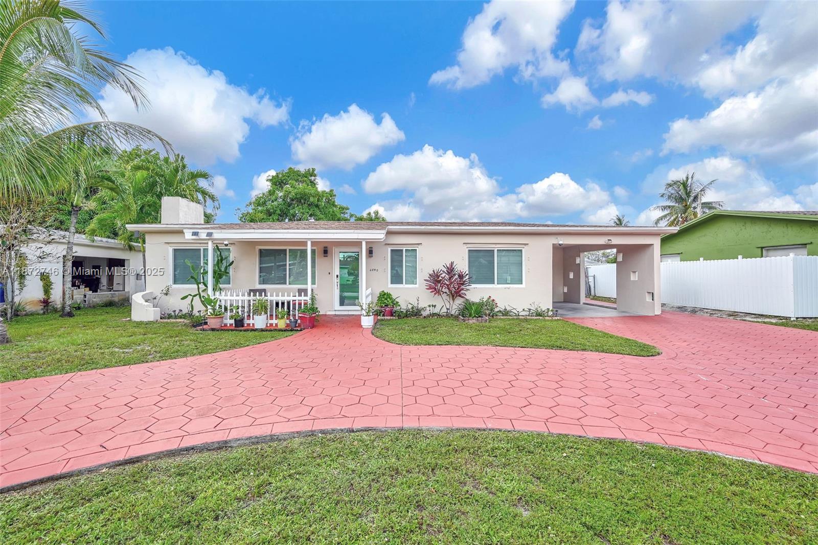 6840 SW 26th Ct