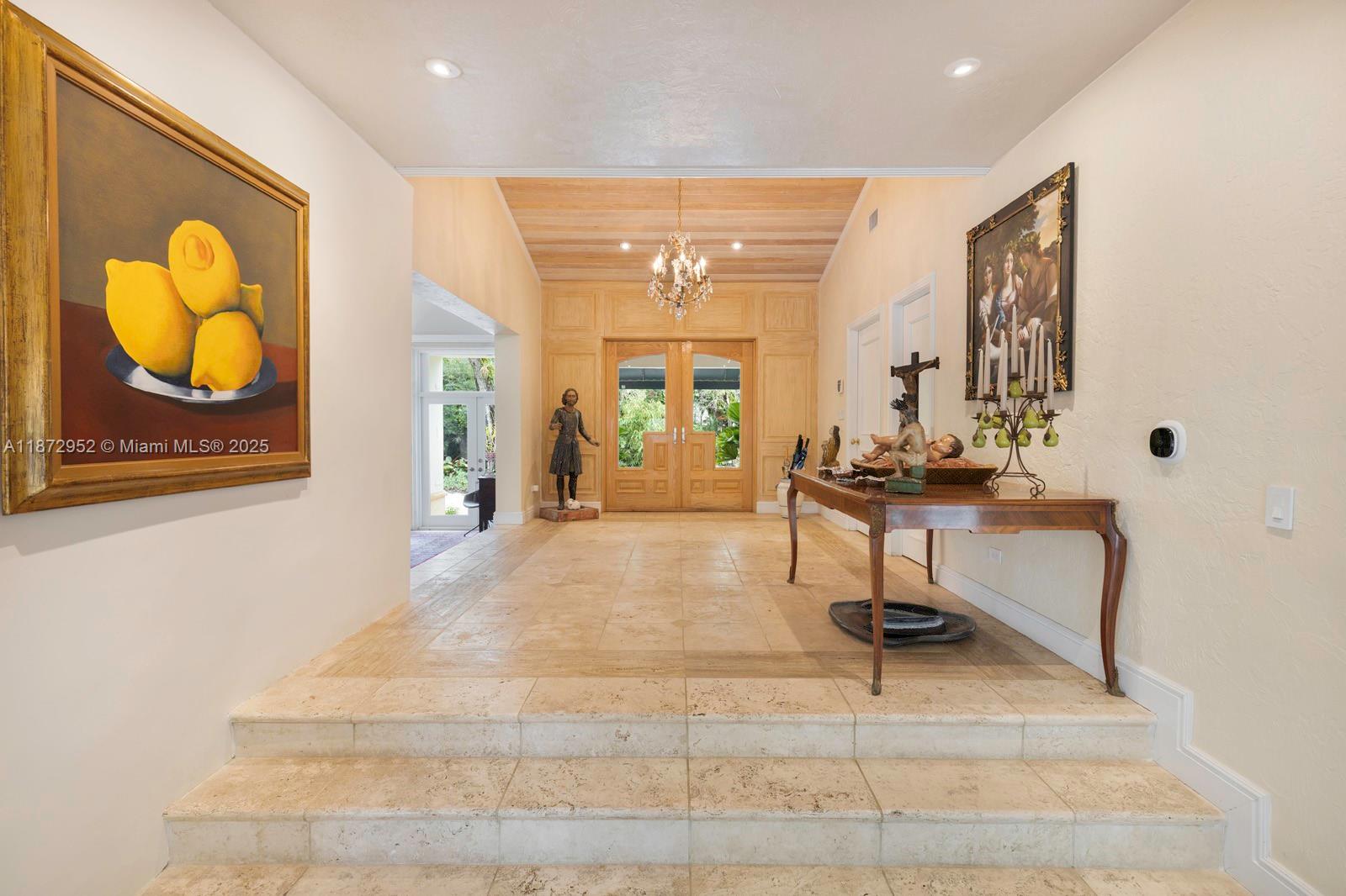 10100 Lakeside Dr