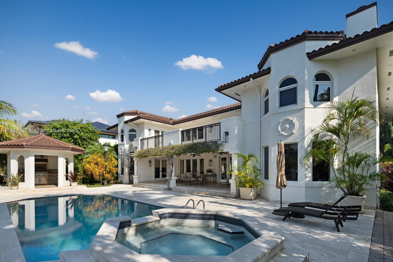 277 Veleros Ct