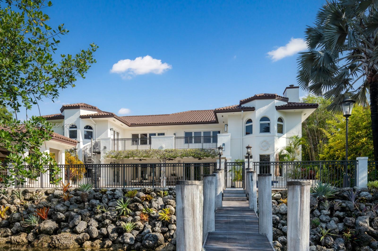 277 Veleros Ct