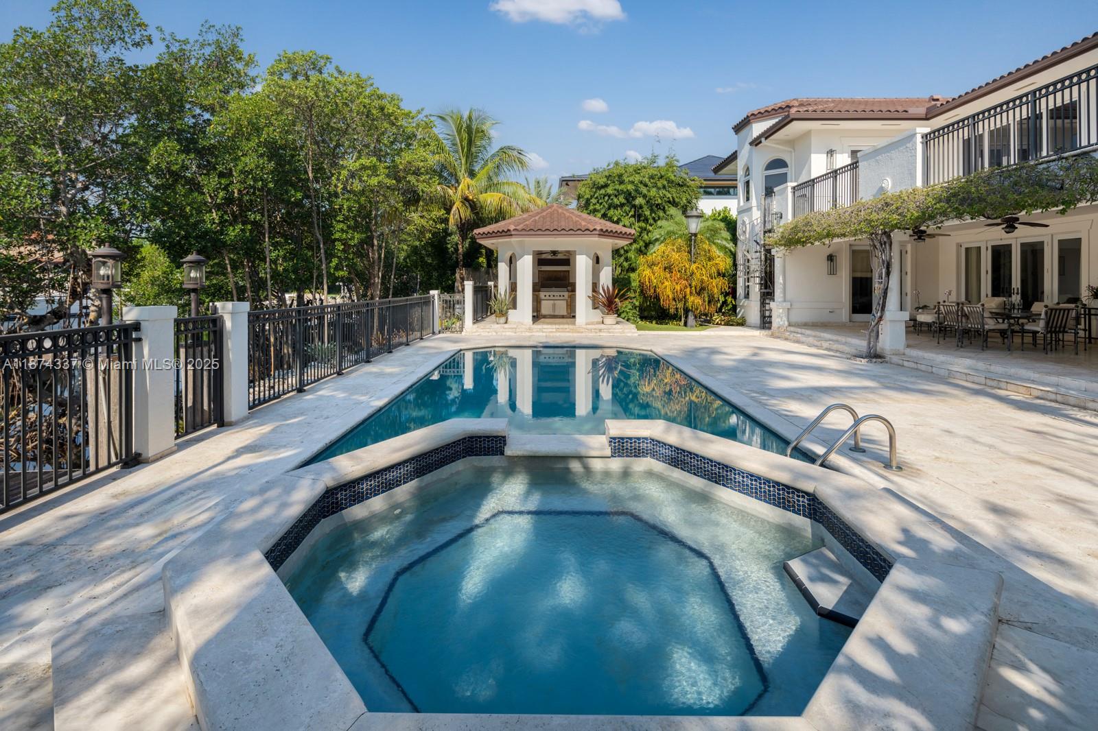 277 Veleros Ct
