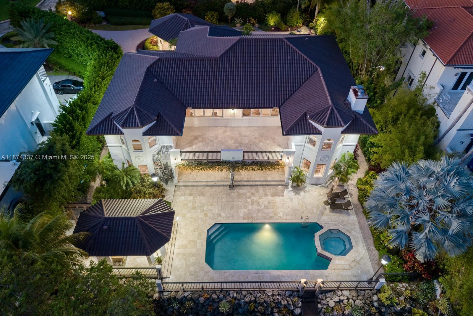 277 Veleros Ct