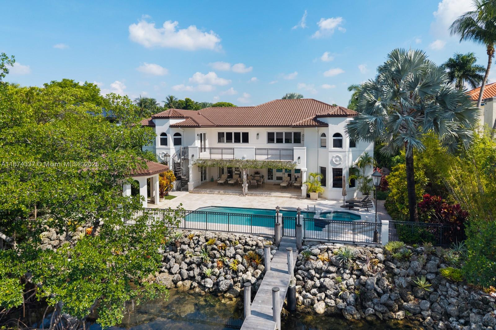 277 Veleros Ct
