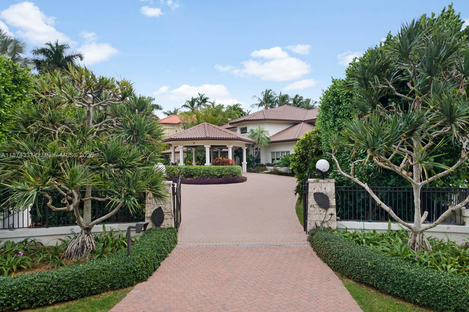277 Veleros Ct