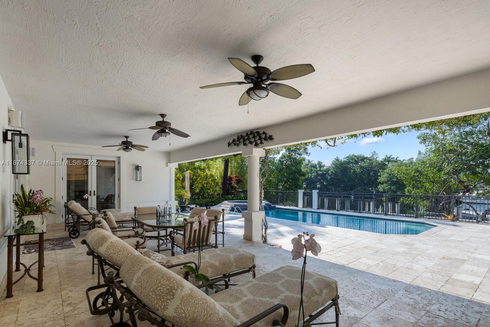 277 Veleros Ct