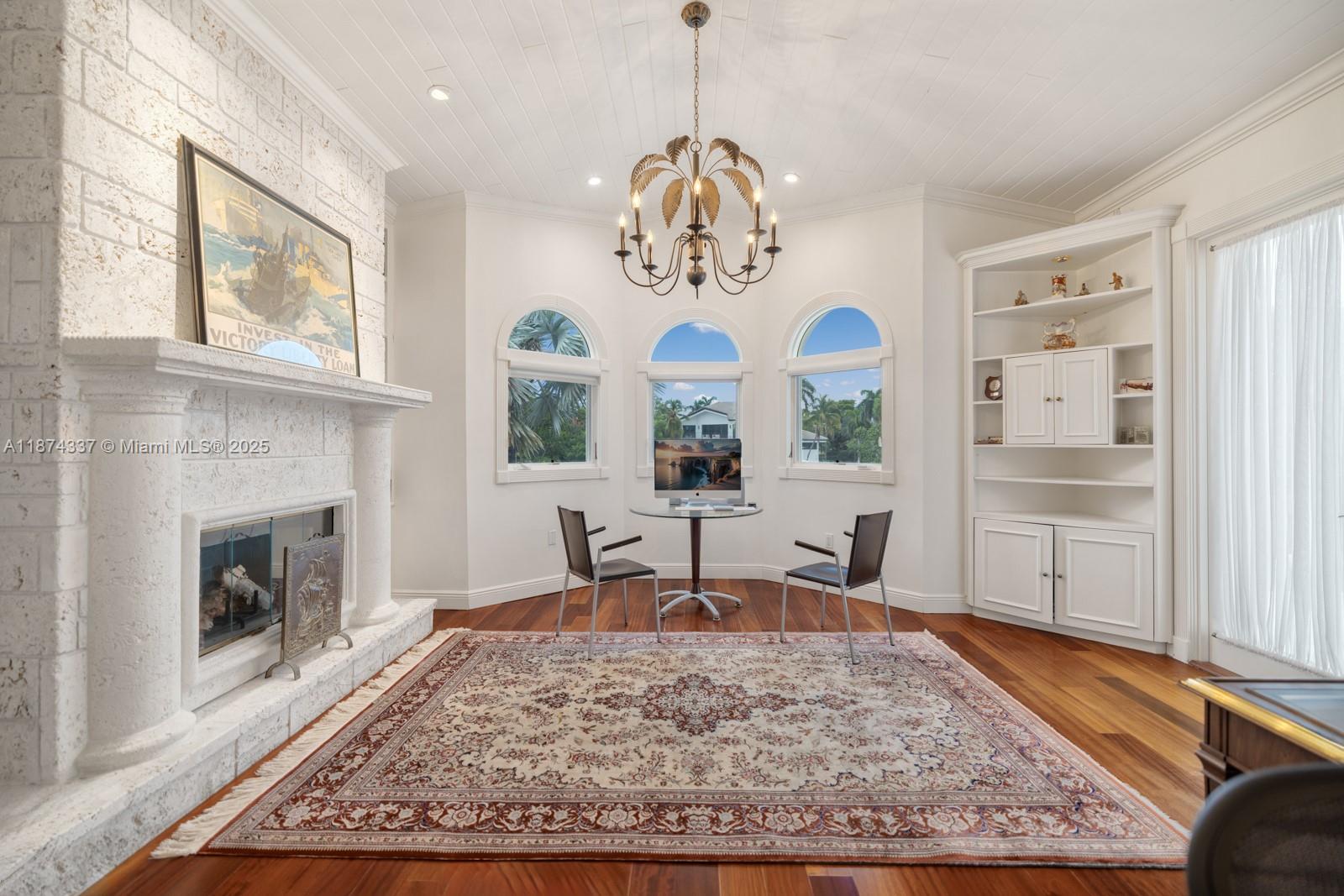 277 Veleros Ct