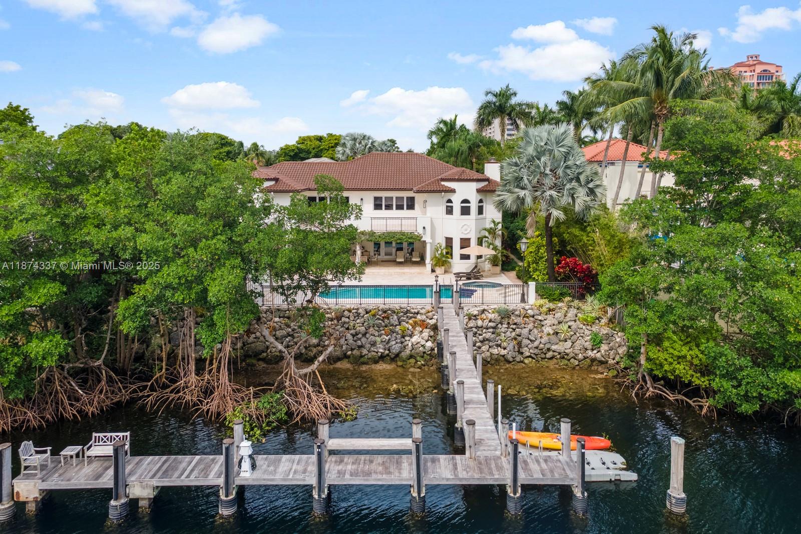 277 Veleros Ct