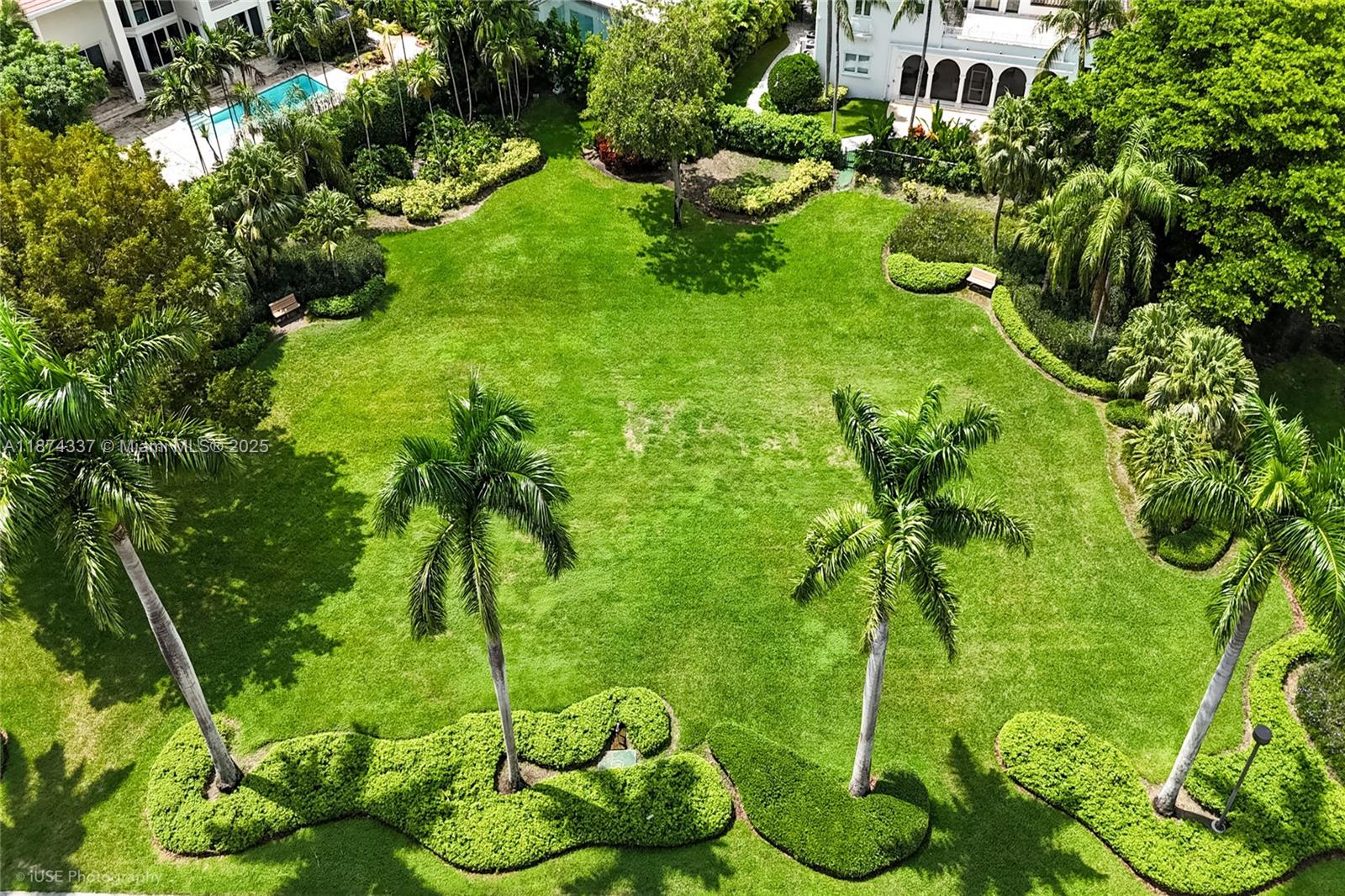 277 Veleros Ct