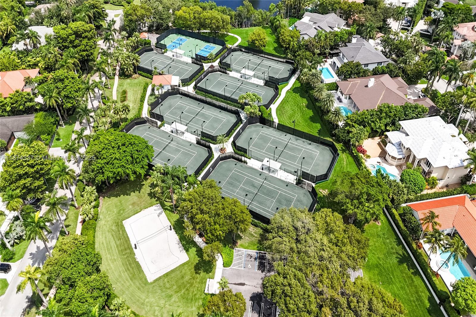 277 Veleros Ct