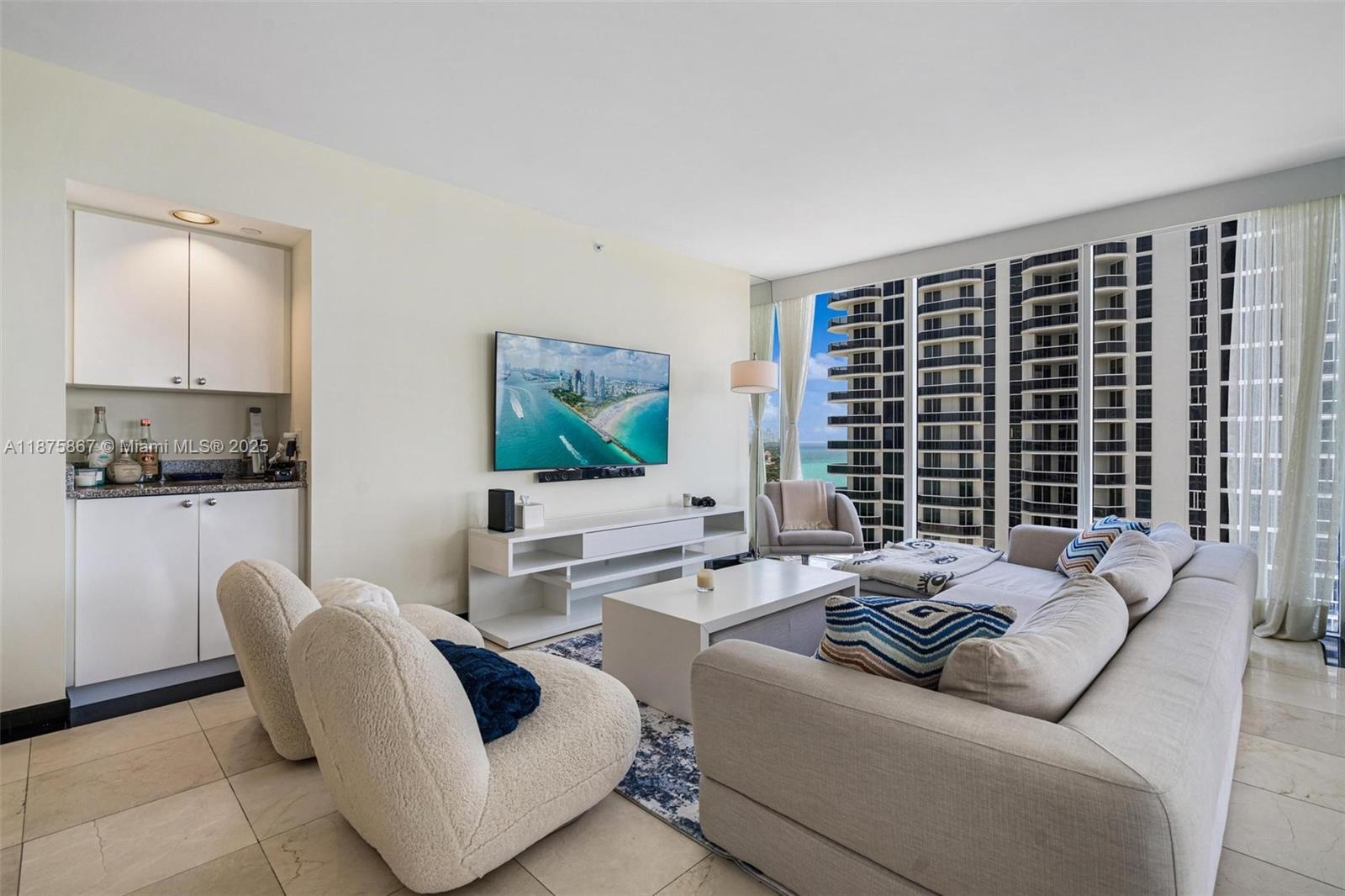4779 Collins Ave # 2305