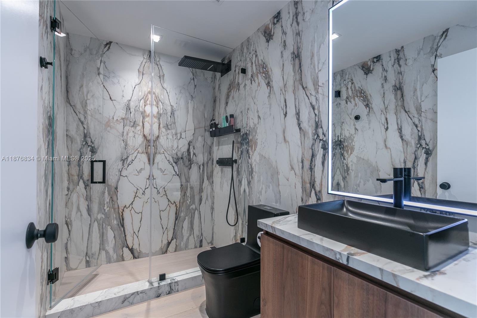 90 SW 3rd St # 14 Unit: PH-14