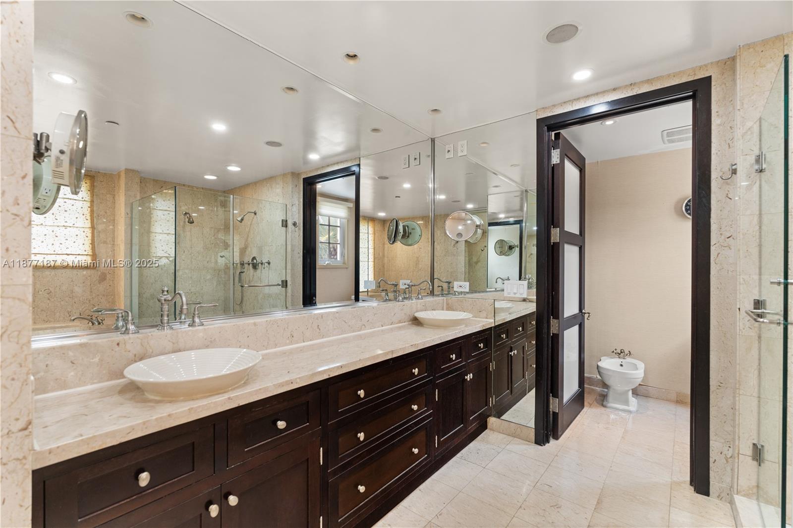 8011 Fisher Island Dr # 8011