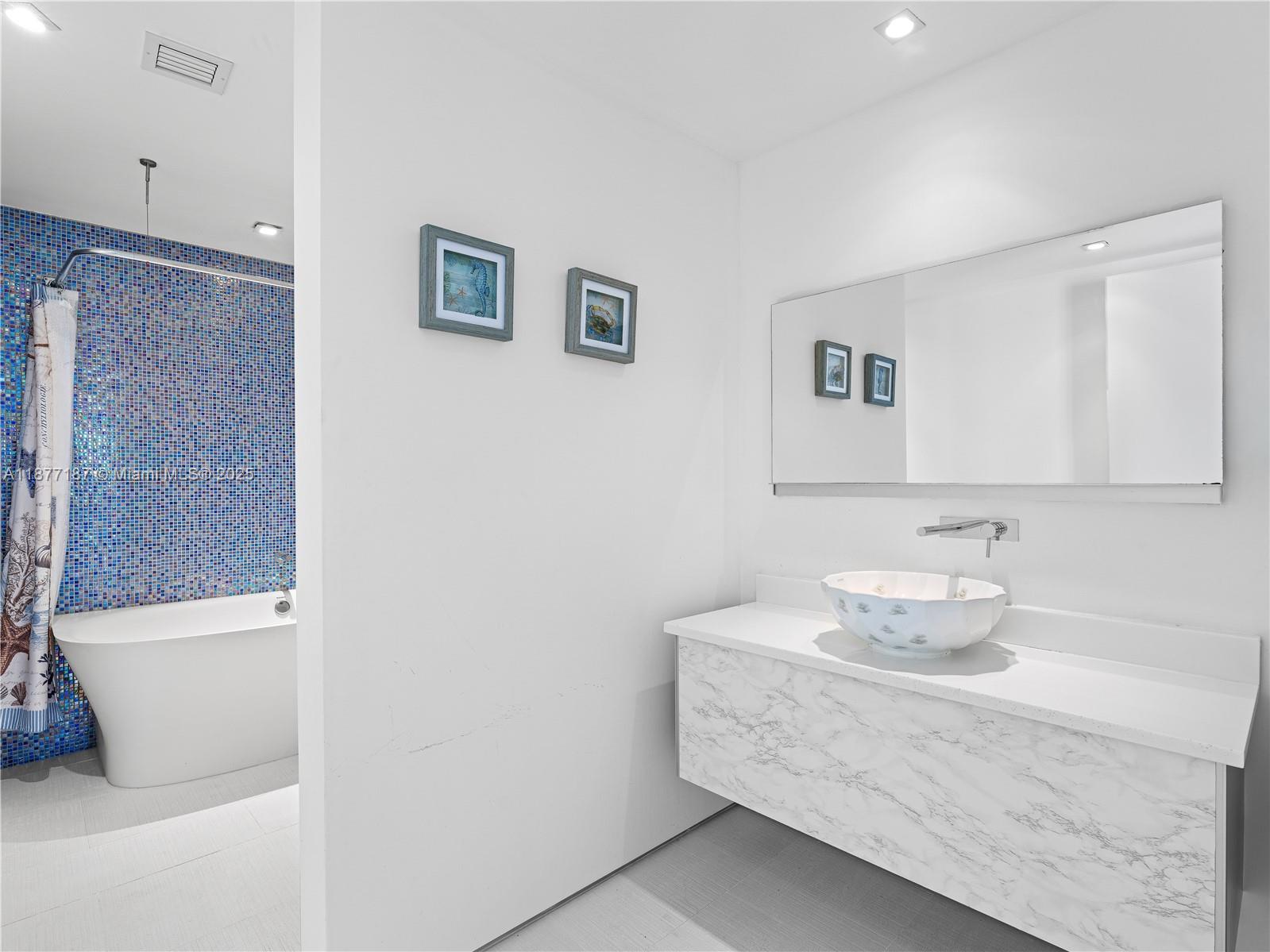 8011 Fisher Island Dr # 8011