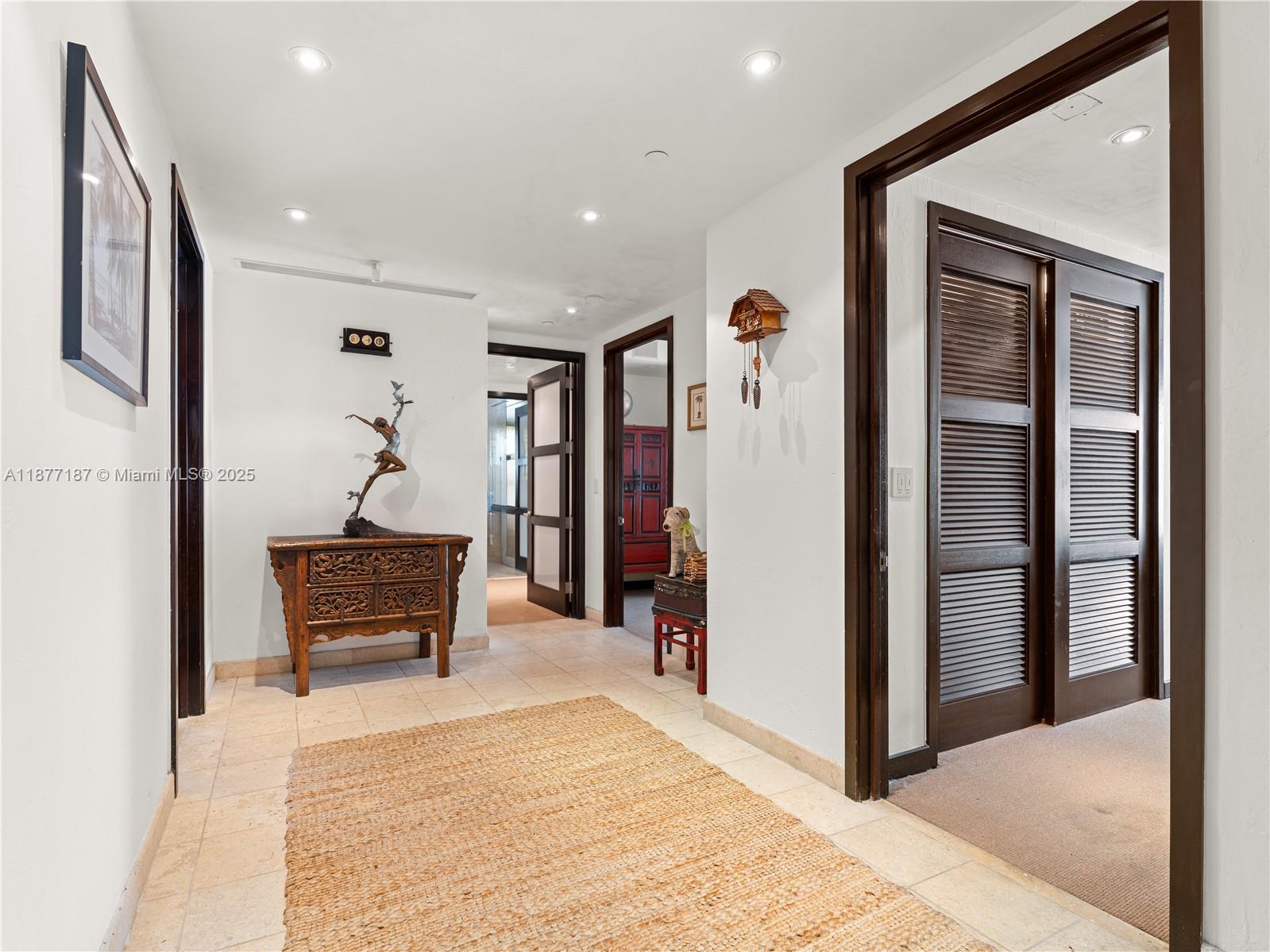 8011 Fisher Island Dr # 8011