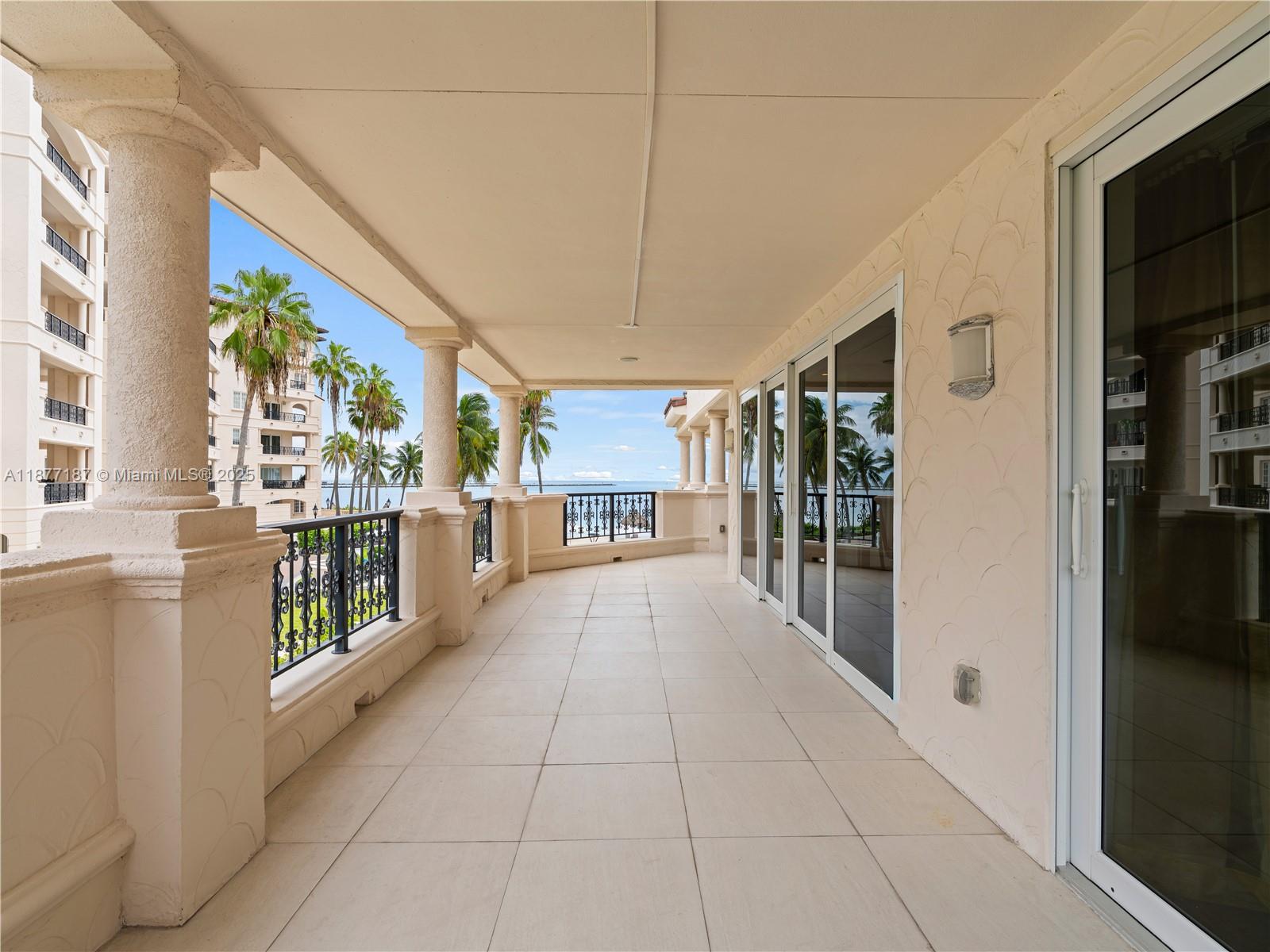 8011 Fisher Island Dr # 8011